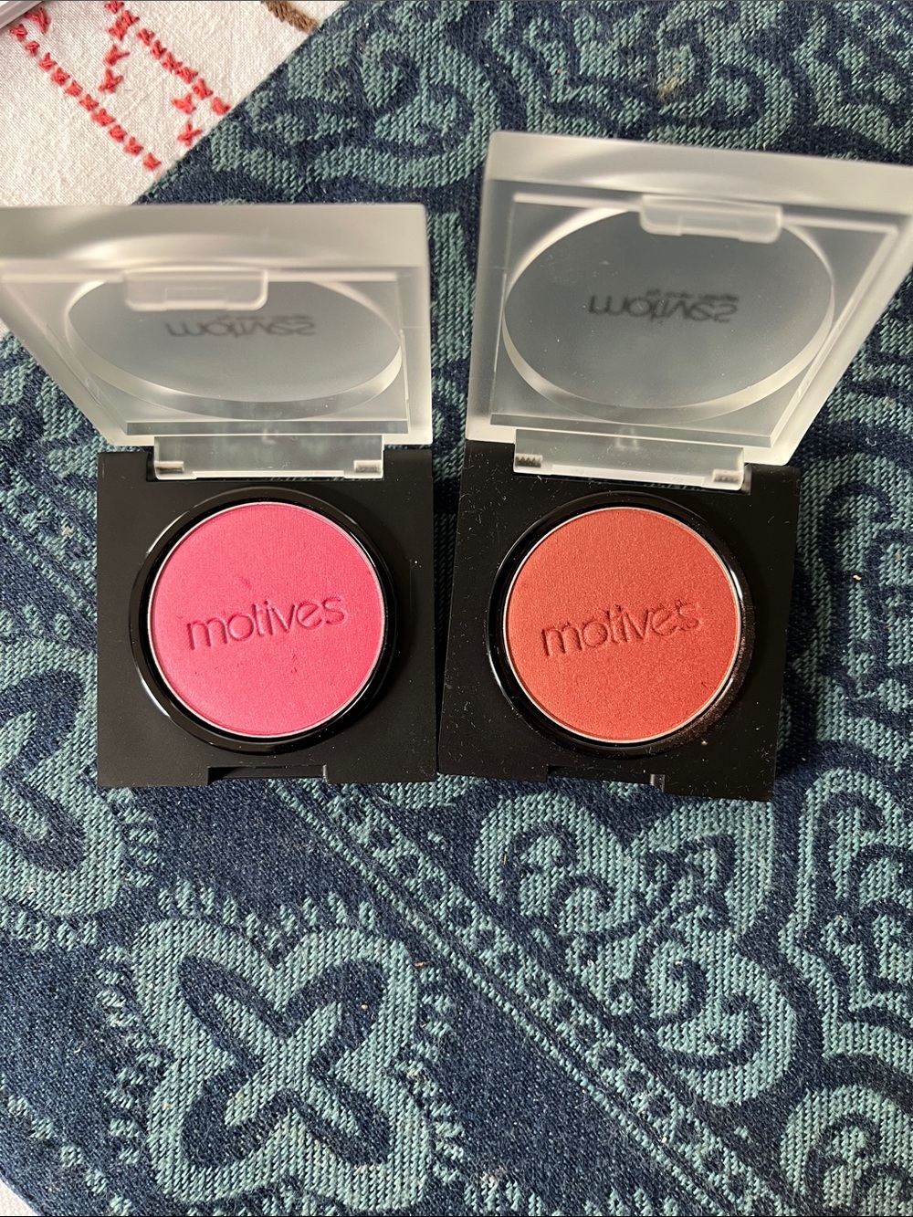 Motives Blush Duo — Pink & Coral
